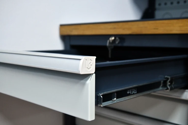 Верстак FBK 1551.14.3 купить в Верстак FBK 1551.14.3 купить в