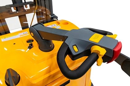 Штабелер электрический самоходный CDDK20 (2000 кг, 6,5 м, li-ion 25,6В / 225Ач, EPS) SMARTLIFT (SMART) купить в 