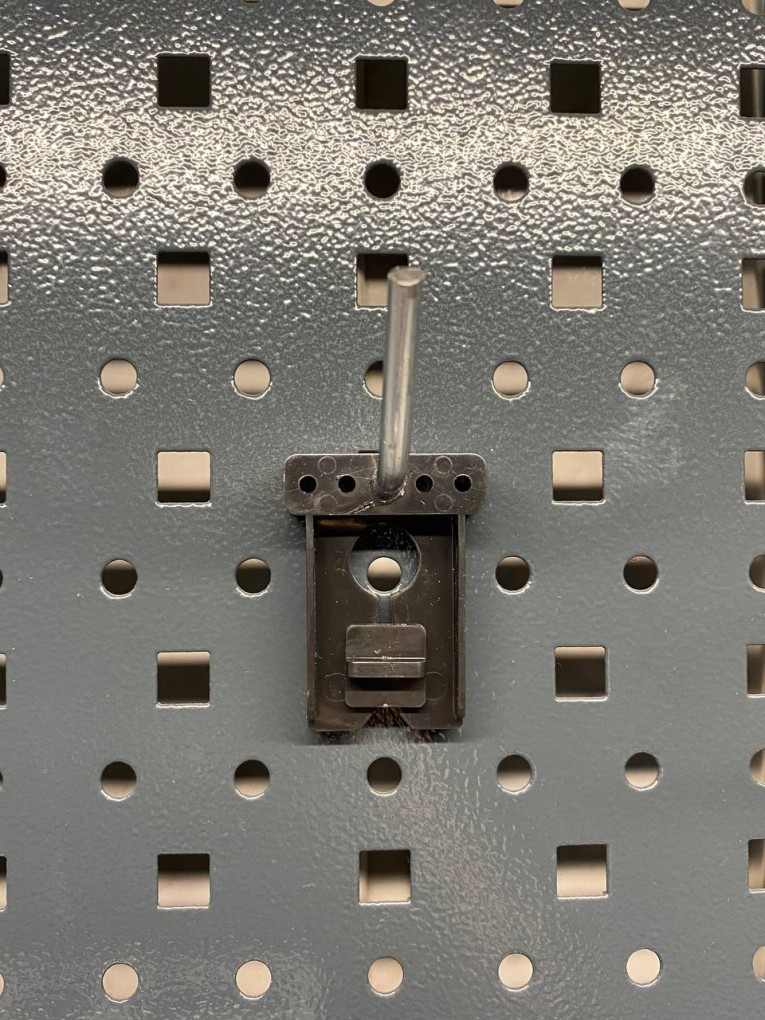 Крючок наклонный 50 мм купить в Крючок наклонный 50 мм купить в