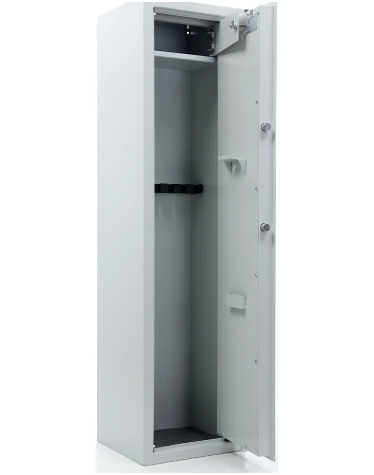 Оружейный сейф Valberg Арсенал 1443Т EL, с приоткрытой дверцей